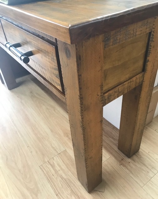 HALL TABLE IN NZ PINE -W-1300mm - Image 2